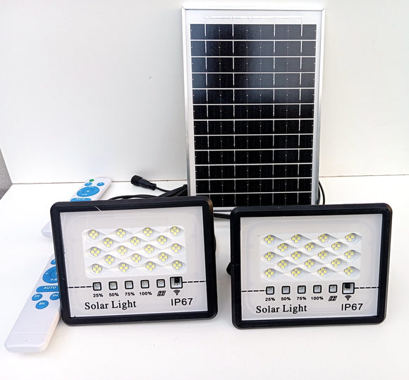 IP67 waterproof 2 x 40W LED Flood Light Set with Solar Panel Kit and 2 Remote